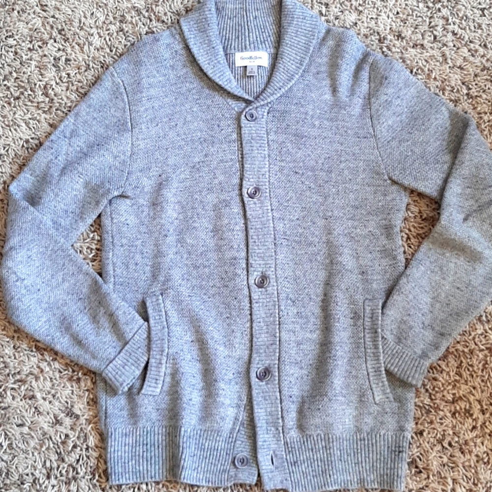 EUC Light gray Goodfellow & Co. Cardigan with front pockets, size Small.